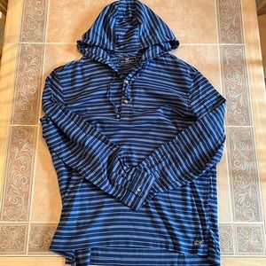 Vineyard vines pullover hoodie